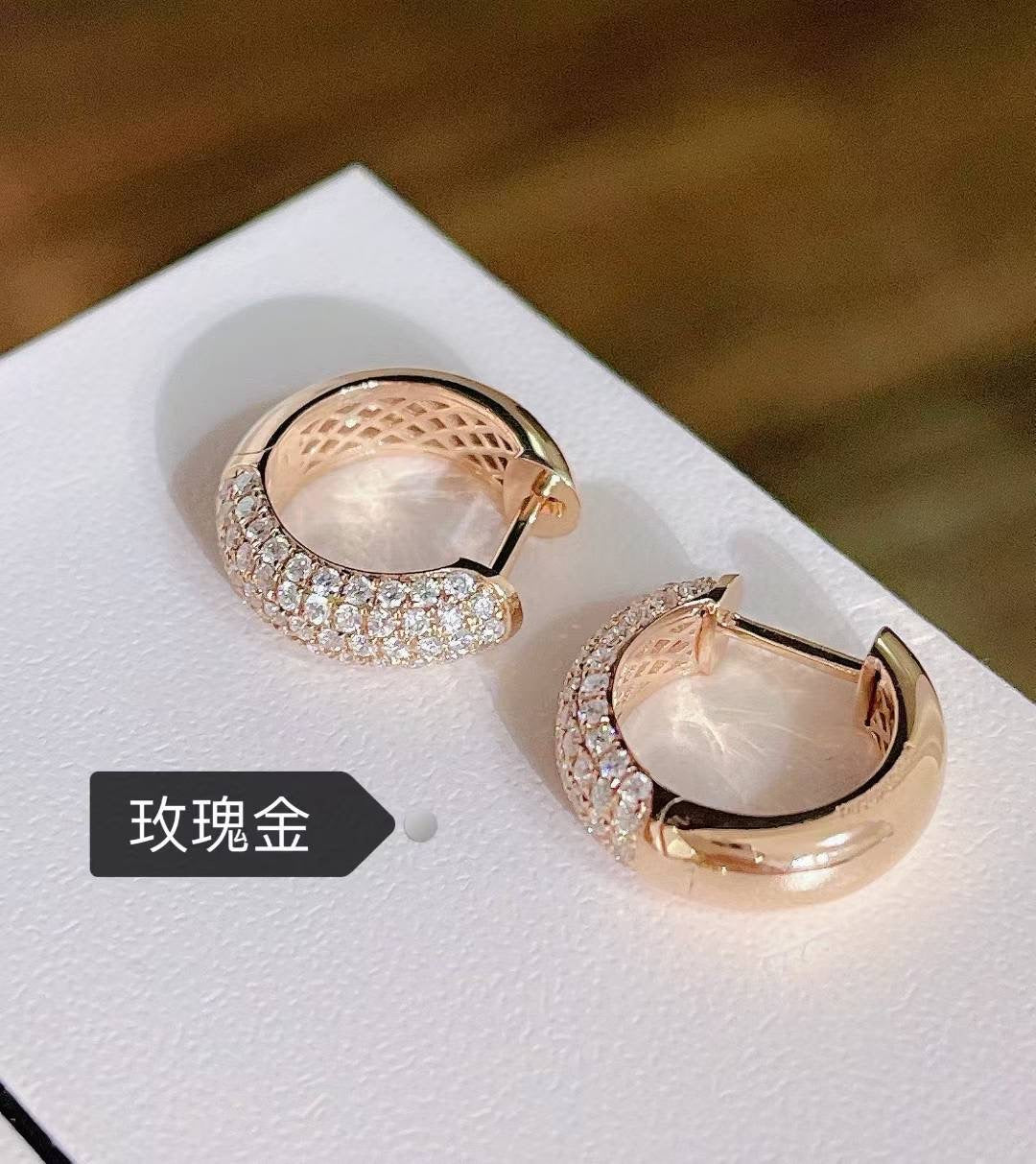 18K鑲天然鑽石耳環