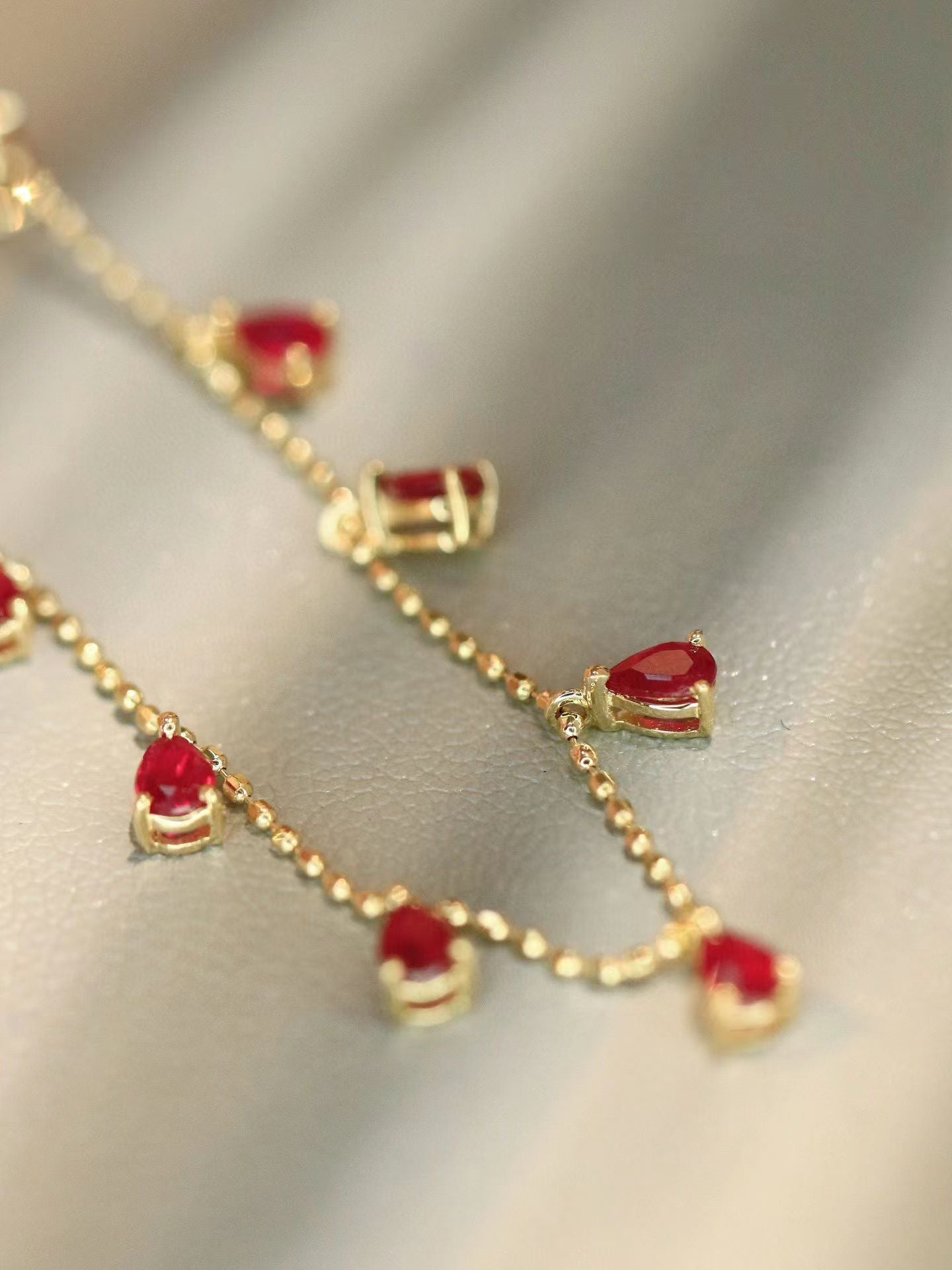 18K水滴紅寶石頸鏈