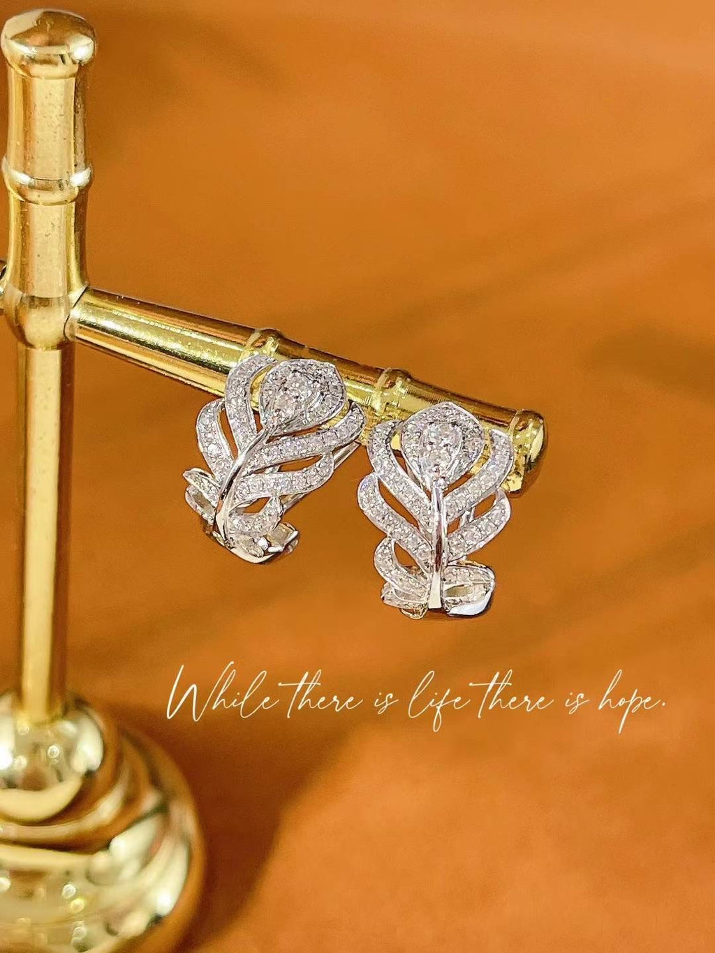 18K鑲天然鑽石羽翼耳環