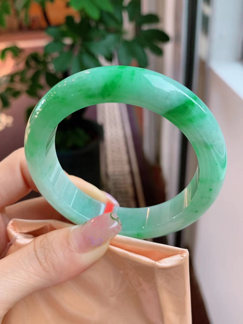 翡翠飄陽綠52.8正圈手鐲