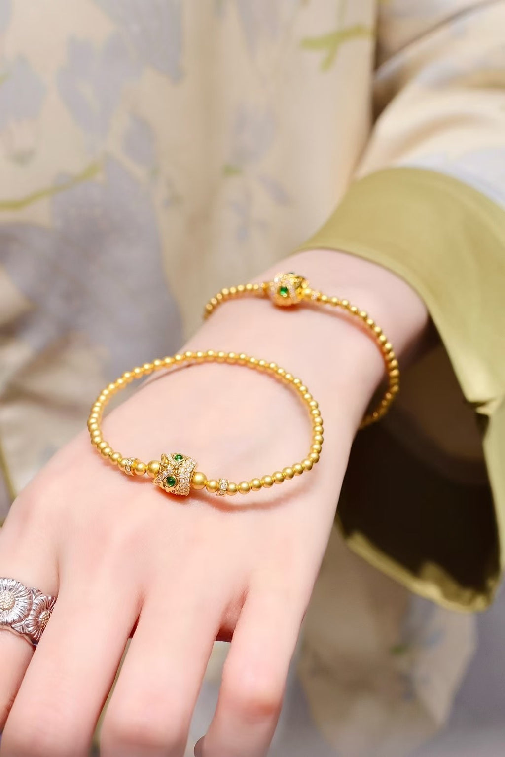 18k綠寶莫桑鑽舞獅手鏈