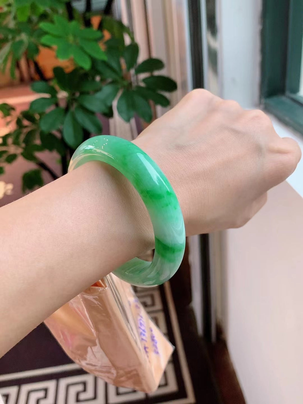 翡翠飄陽綠52.8正圈手鐲