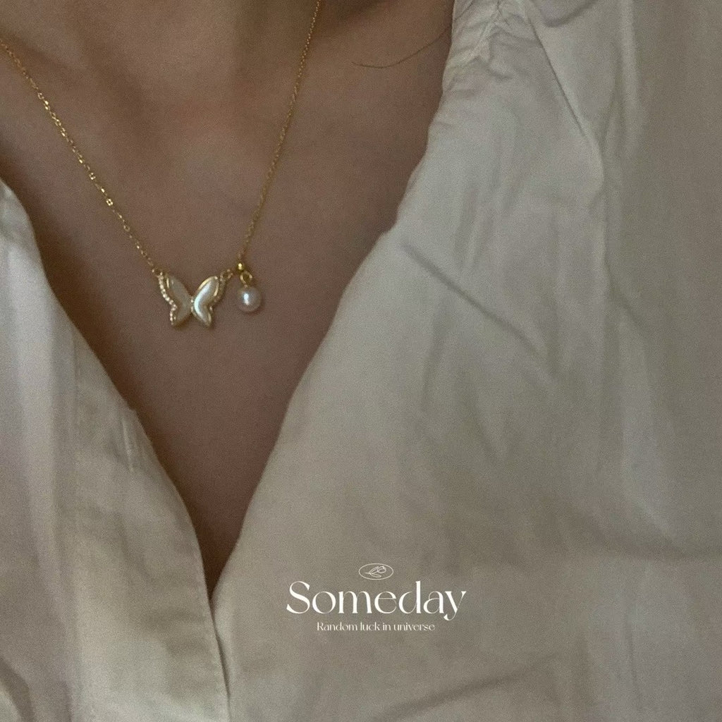 18k金鑽石蝴蝶項鍊