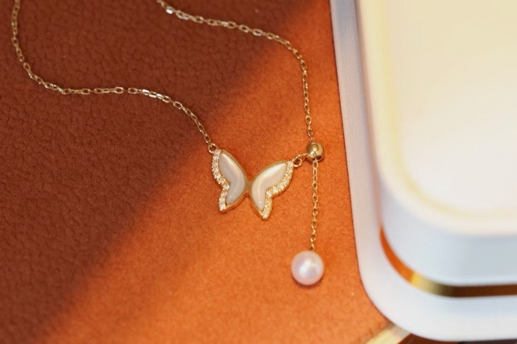 18k金鑽石蝴蝶項鍊