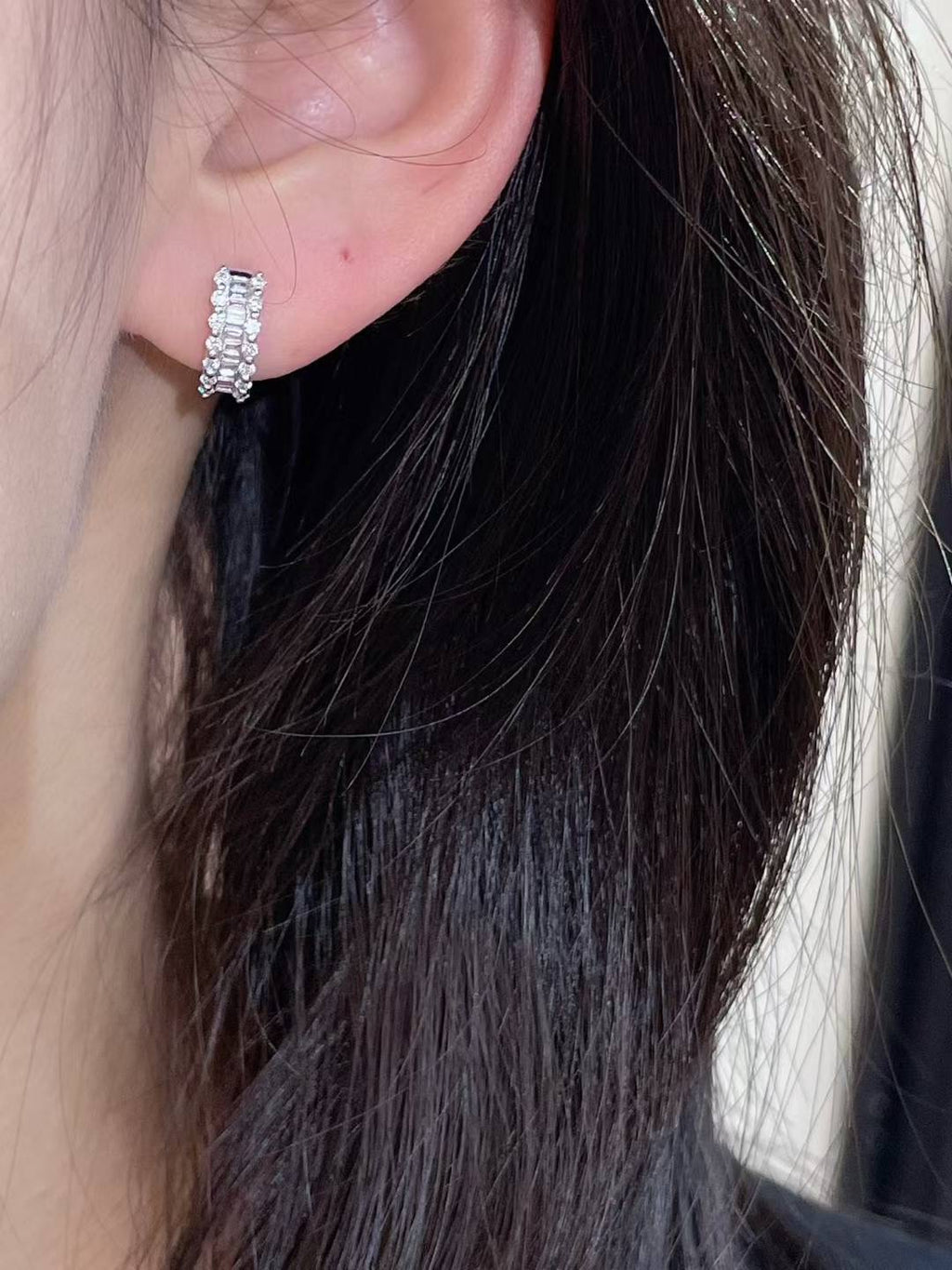 18k金天然鑽石耳環