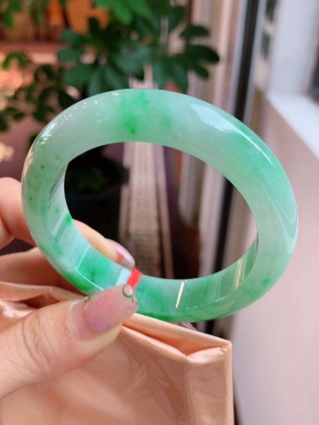 翡翠飄陽綠52.8正圈手鐲