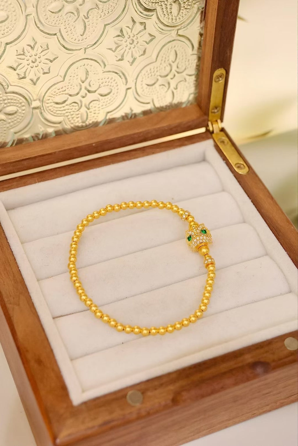 18k綠寶莫桑鑽舞獅手鏈